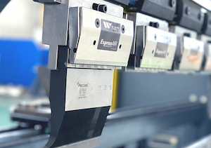 Jak wybrać prasę krawędziową CNC?